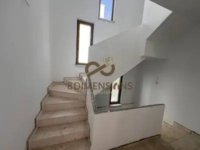 Villa for rent in Farkë, Tirana, 334 m². Photo 8 of 12