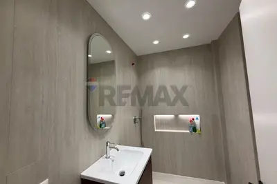 Zyrë me qera në Rruga Sami Frashëri, Tiranë, 101 m². Foto 11 nga 12