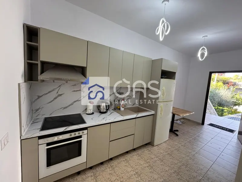 Appartamento 1+1 in affitto a Shkozë, Tirana, 60 m²