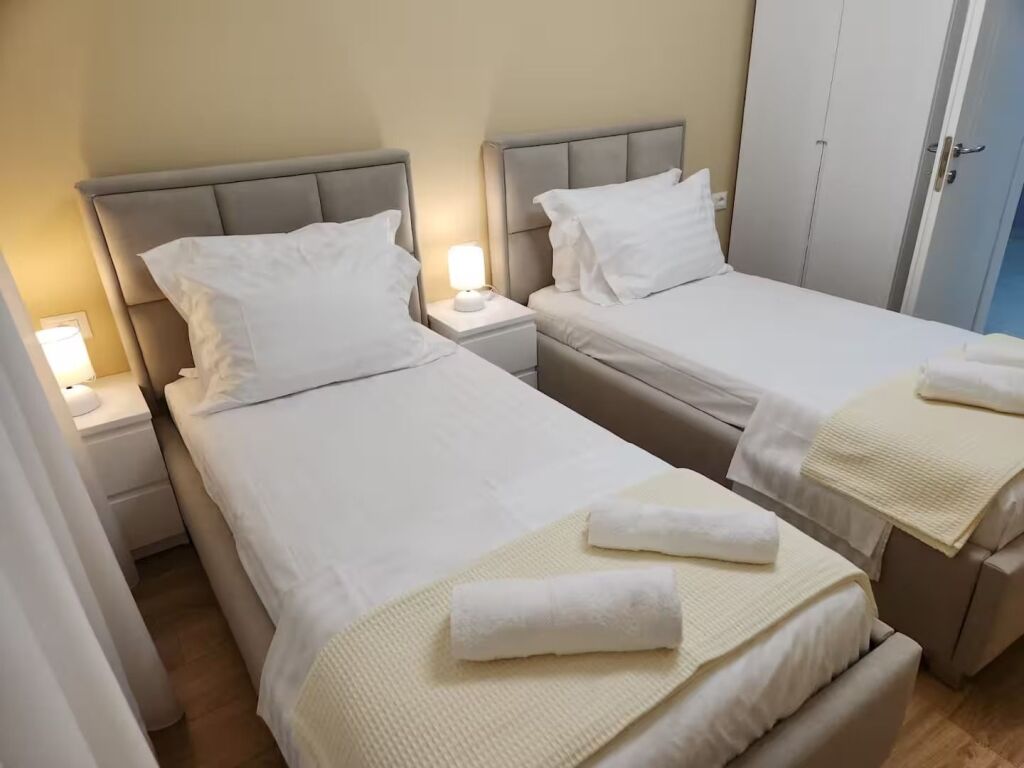 Apartament 2+1 me qera në Stadiumi Dinamo, Tiranë, 90 m². Foto 3 nga 3