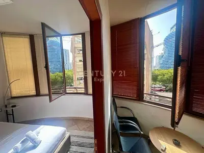 Apartament 2+1 me qera në Rruga Qemal Stafa, Tiranë, 75 m². Foto 4 nga 9