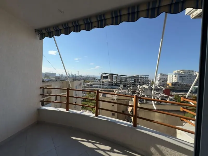 Apartment 2+1 for rent in Stacioni i Trenit, Durrës, 120 m²