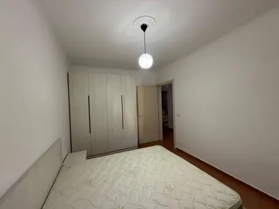 Apartament 1+1 me qera në Stadiumi Dinamo, Tiranë, 70 m². Foto 5 nga 7