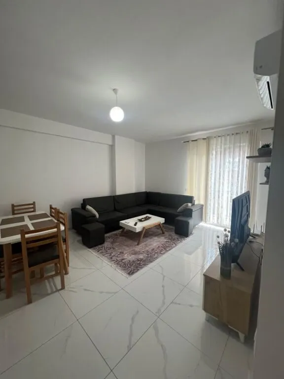 Apartament 2+1 me qera në Kompleksi BUSHGJOKA, Kamëz, 82 m². Foto 1 nga 8