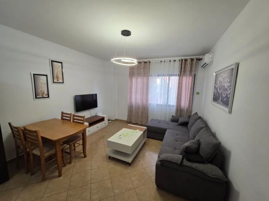 Appartamento 1+1 in affitto a Rruga 5 Maji, Tirana, 66 m². Foto 1 di 3