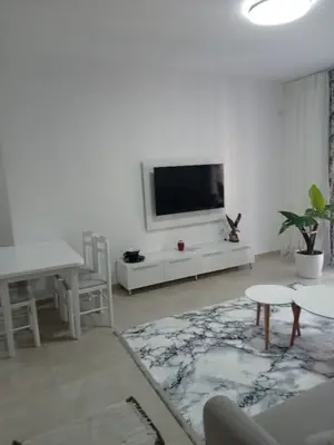 Appartamento 2+1 in affitto a Rruga Dush Strati, Valona, 90 m². Foto 2 di 8