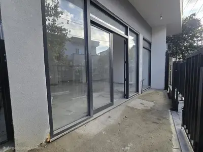 Dyqan me qera në Selitë, Tiranë, 60 m². Foto 4 nga 5