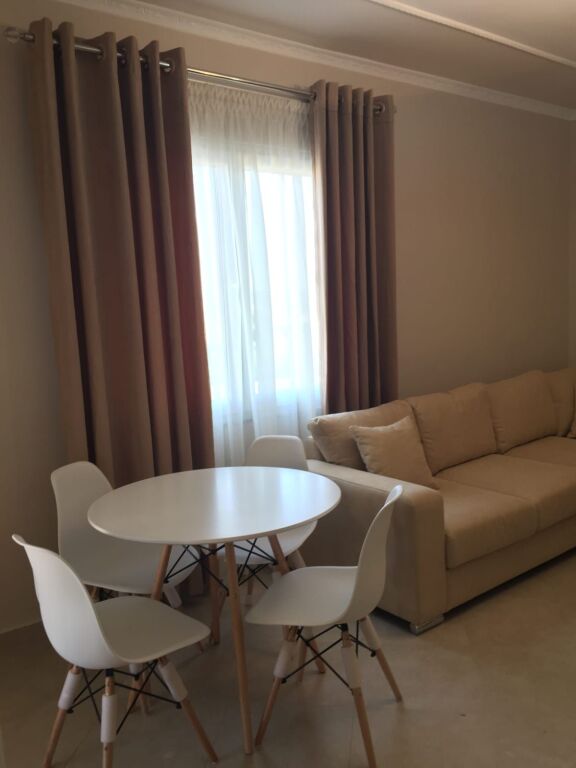 Apartament 1+1 me qera në Fresku, Tiranë, 65 m². Foto 3 nga 3