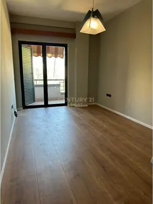 Ufficio in affitto a Rruga e Elbasanit, Tirana, 160 m². Foto 8 di 10