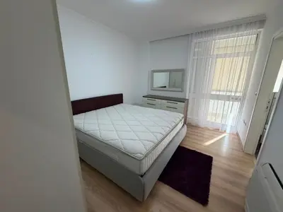 Apartament 3+1 me qera në 9 Katëshet, Tiranë, 145 m². Foto 7 nga 10