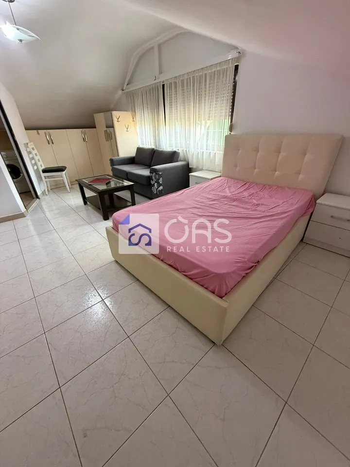 Garsoniere me qera në Stadiumi Air Albania, Tiranë, 40 m². Foto 1 nga 3