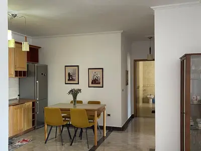 Apartment 2+1 for rent in Blloku, Tirana, 140 m². Photo 2 of 11
