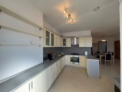 Appartamento 2+1 in affitto a Stacioni i Trenit, Durazzo, 120 m². Foto 6 di 12