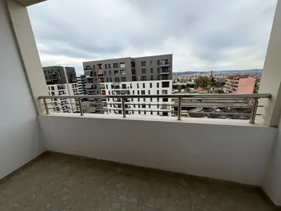 Apartament 2+2 me qera në Don Bosko, Tiranë, 100 m². Foto 4 nga 12