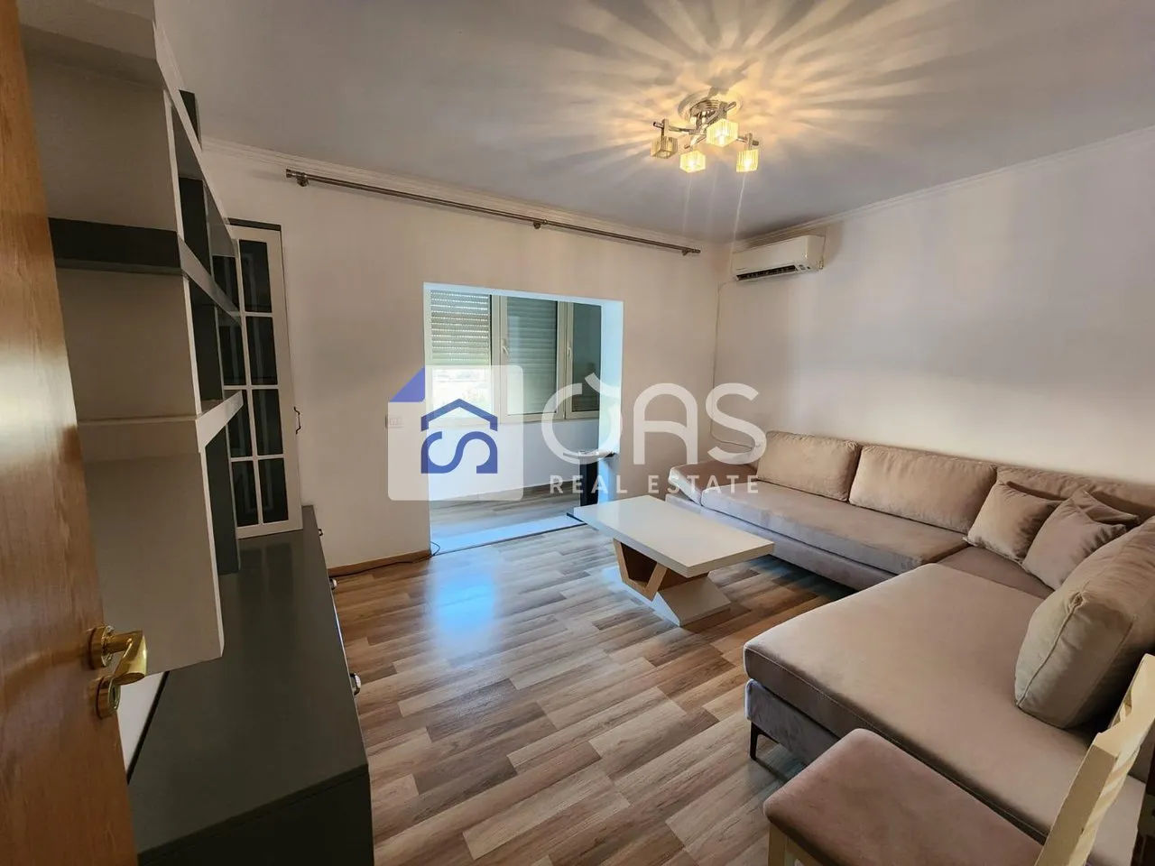 Apartment 1+1 for rent in Rruga e Elbasanit, Tirana, 70 m². Photo 1 of 5