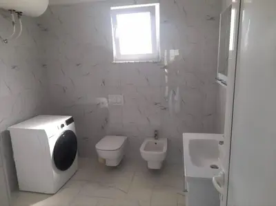 Vilë me qera në TEG, Tiranë, 502 m². Foto 8 nga 9