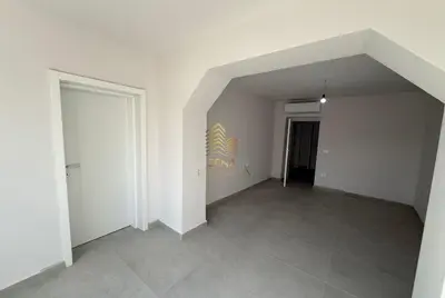Locale commerciale in affitto a Bulevardi Zhan D’Ark, Tirana, 103 m². Foto 4 di 12