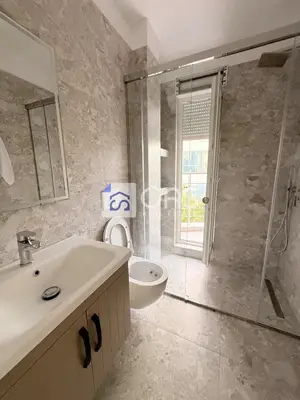 Apartment 2+1 for rent in 21 Dhjetori, Tirana, 95 m². Photo 5 of 6