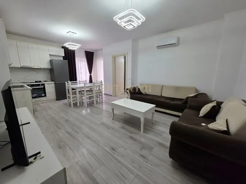 Appartamento 2+1 in affitto ad Ish Fabrika e Bukës, Durazzo, 84 m²