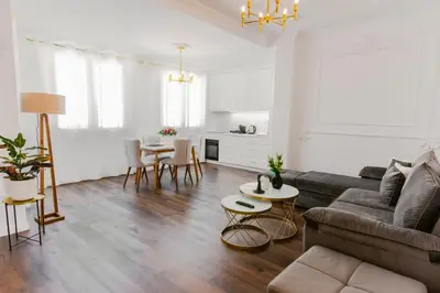 Appartamento 1+1 in affitto ad Astir, Tirana, 75 m². Foto 2 di 10