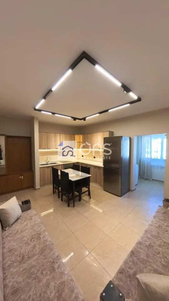 Apartament 1+1 me qera në Toptani, Tiranë, 100 m². Foto 1 nga 7