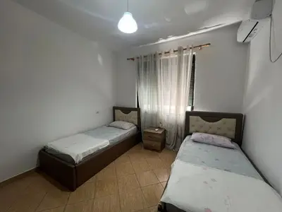 Apartament 2+1 me qera në Plazh, Durrës, 80 m². Foto 6 nga 9