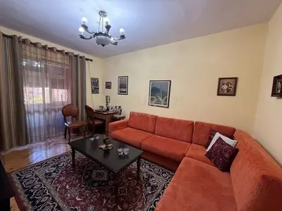 Apartament 2+1 me qera në Rruga Fortuzi, Tiranë, 90 m². Foto 4 nga 7