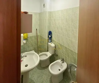 Apartament 2+1 me qera në Casa Italia, Tiranë, 120 m². Foto 5 nga 7