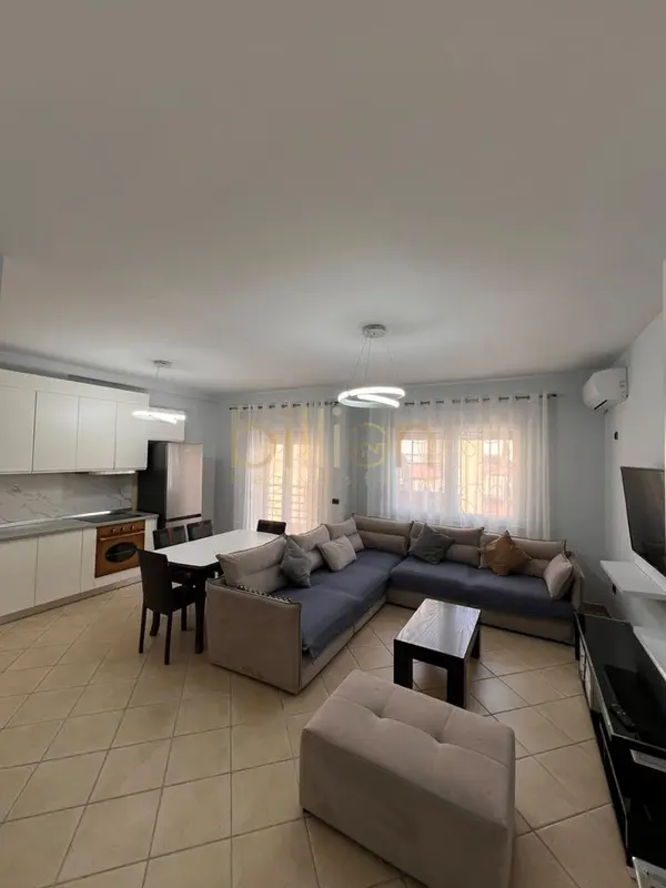 Appartamento 2+1 in affitto a Toptani, Tirana, 103 m²