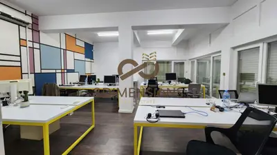 Office for rent in Blloku, Tirana, 900 m². Photo 2 of 12
