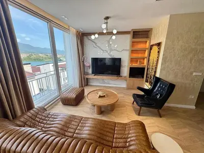 Apartment 2+1 for rent in Farkë, Tirana, 145 m². Photo 2 of 11