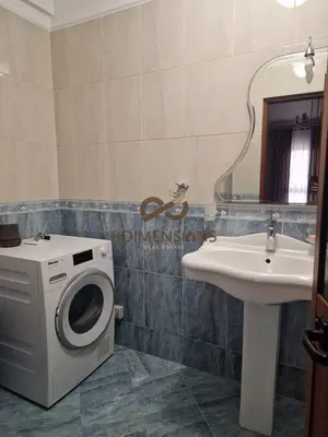Apartament 2+1 me qera në Rruga Fortuzi, Tiranë, 130 m². Foto 9 nga 10