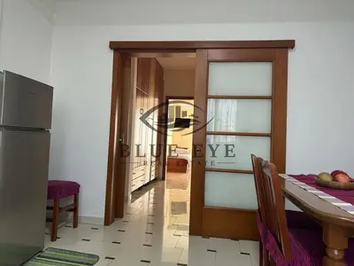 Appartamento 1+1 in affitto a Gjykata, Durazzo, 60 m². Foto 5 di 7
