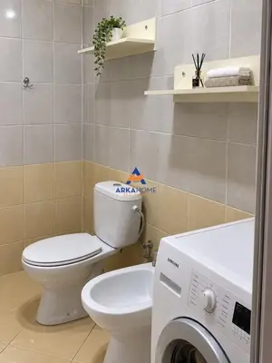 Apartament 1+1 me qera në Pallatet Cabej, Tiranë, 60 m². Foto 5 nga 5