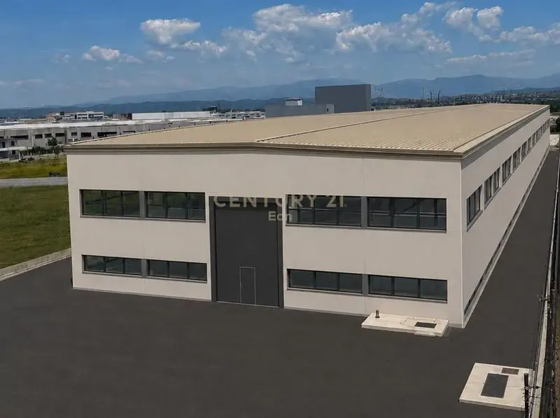 Magazzino in affitto a Xhafzotaj, Durazzo, 200 m²