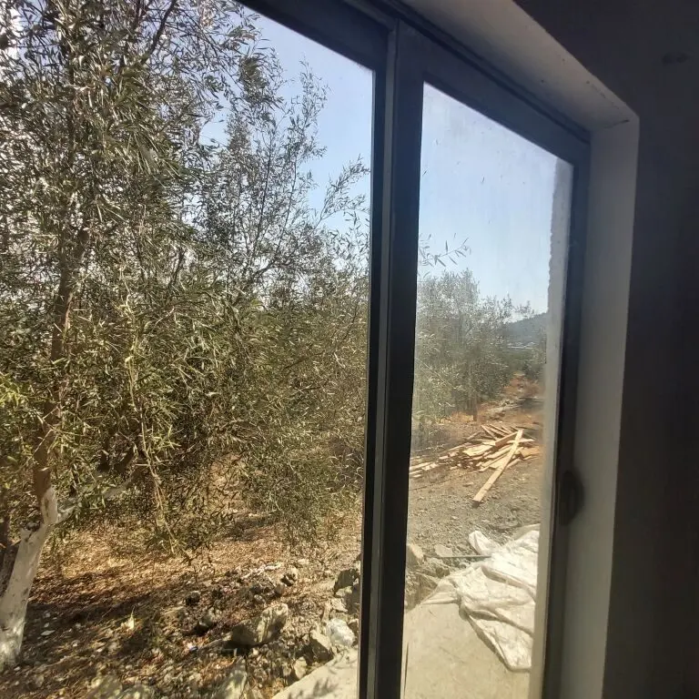 Casa indipendente 1+1 in affitto a Prush, Tirana, 1.000 m²