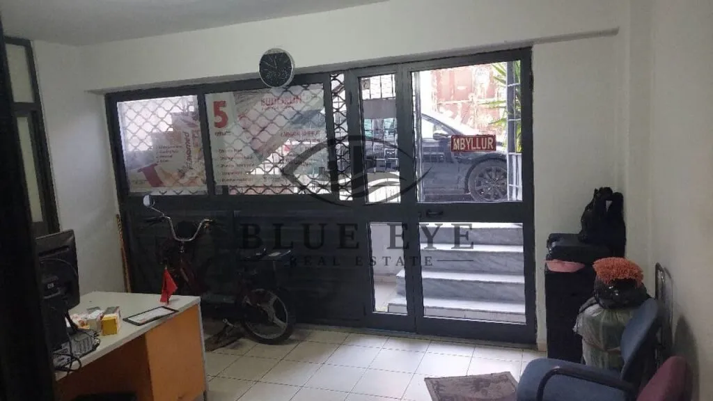 Ufficio in affitto a Bulevardi, Durazzo, 133 m². Foto 1 di 5