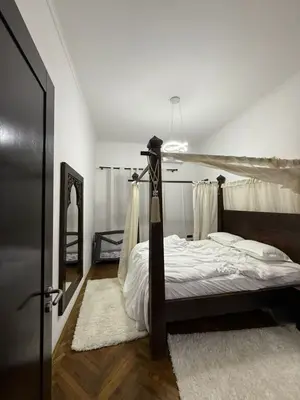 Apartament 2+1 me qera në Rruga e Barrikadave, Tiranë, 120 m². Foto 7 nga 9