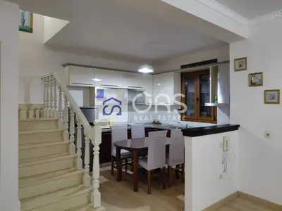 Dupleks me qera në Ali Demi, Tiranë, 170 m². Foto 8 nga 12