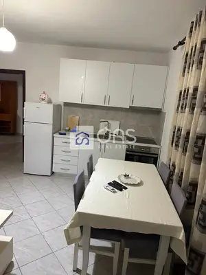 Apartament 1+1 me qera në Komuna e Parisit, Tiranë, 78 m². Foto 5 nga 6