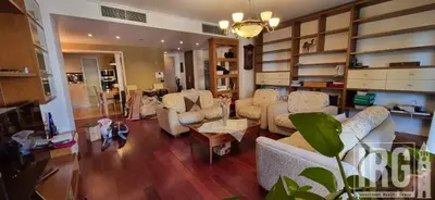 Appartamento 3+1 in affitto a Bulevardi Zhan D’Ark, Tirana, 170 m². Foto 3 di 10