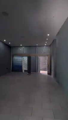 Dyqan me qera në Rruga e Dibrës, Tiranë, 120 m². Foto 1 nga 5