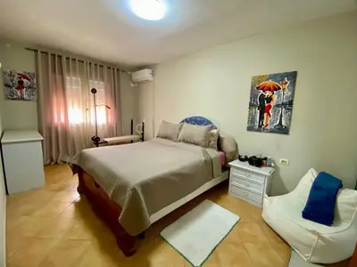 Appartamento 2+1 in affitto a Rruga Ali Demi, Tirana, 84 m². Foto 4 di 8