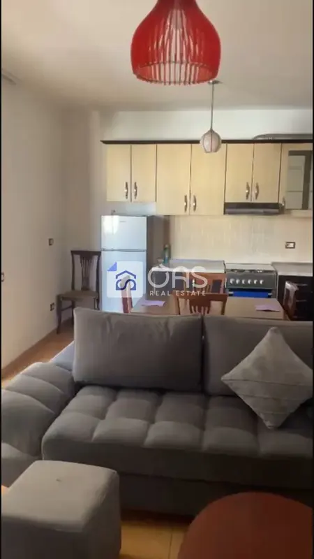 Apartament 2+1 me qera në 21 Dhjetori, Tiranë, 80 m²