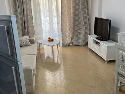 Apartament 1+1 me qera në Rruga Adria, Durrës, 48 m². Foto 2 nga 6