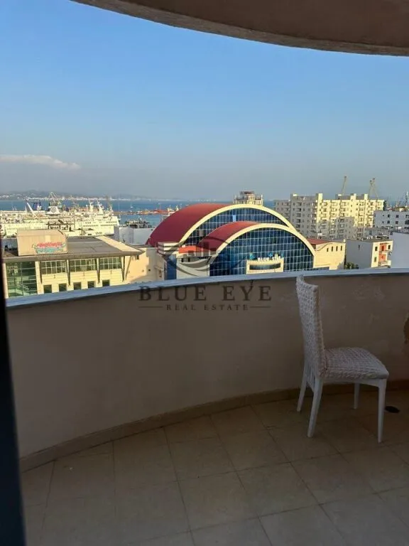 Apartament 3+1 me qera në Bulevardi Dyrrah, Durrës, 187 m². Foto 1 nga 10