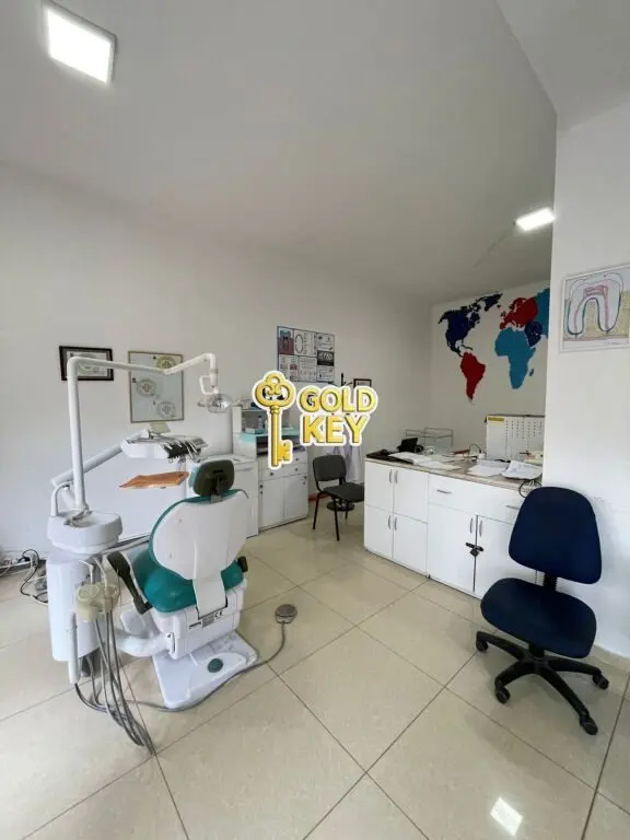 Ambient biznesi me qera në Qendër, Durrës, 93 m²