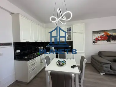 Apartament 1+1 me qera në Plazhi i Vjetër, Vlorë, 70 m². Foto 5 nga 8