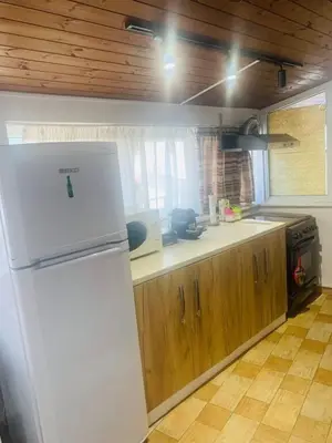Vilë 1+1 me qera në Rruga e Kavajës, Tiranë, 50 m². Foto 9 nga 11