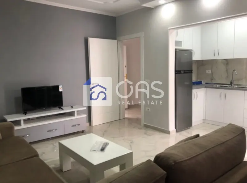 Appartamento 1+1 in affitto ad Oxhaku, Tirana, 60 m²